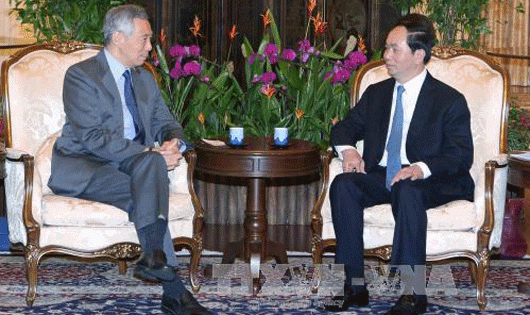 Chủ tịch nước Trần Đại Quang hội kiến Thủ tướng L&yacute; Hiển Long.
