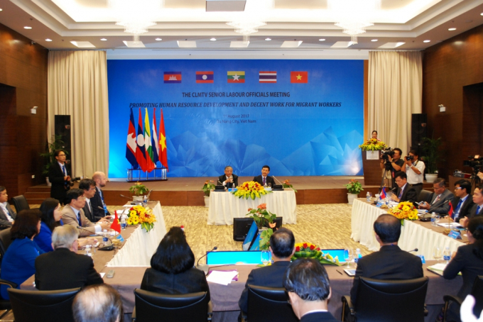Quan chức cao cấp 5 nước Campuchia, L&agrave;o, Myanmar, Th&aacute;i Lan v&agrave; Việt Nam c&oacute; mặt tại hội nghị.