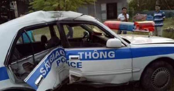 Quảng Ninh: Xe CSGT gặp nạn trên đường truy đuổi xe chở hàng nghìn viên ma túy tổng hợp