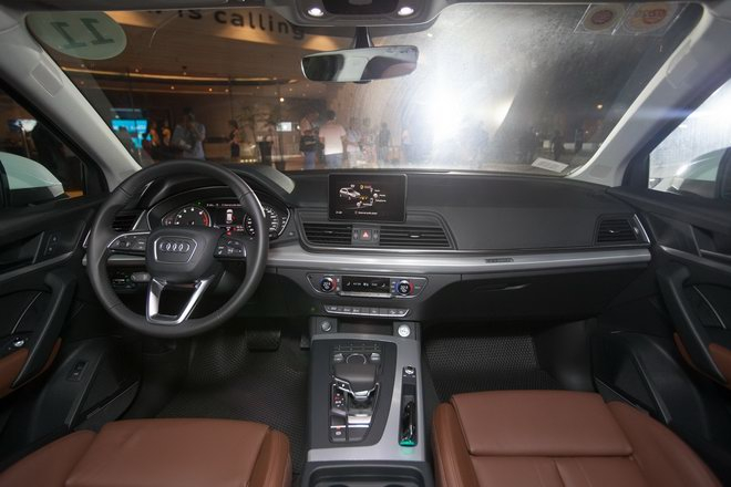 Audi Q5 2017 đến Việt Nam với gi&aacute; từ 2 tỷ đồng