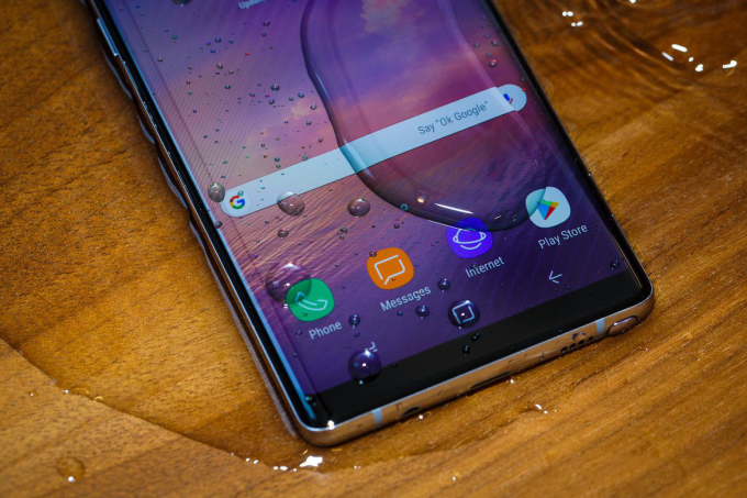 Cận cảnh Samsung Galaxy Note 8 vừa ra mắt tại Mỹ