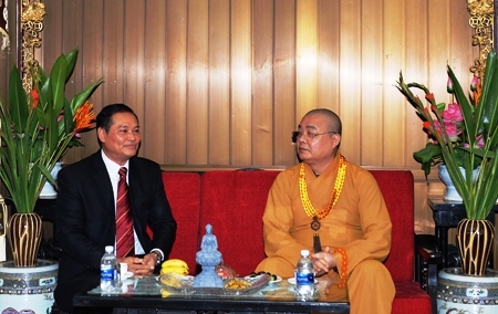Ủy ban Trung ương Mặt trận Lào xây dựng đất nước thăm làm việc với Giáo Hội Phật Giáo Việt Nam