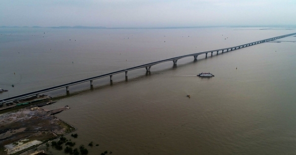 Hé lộ “đường hầm” đặc biệt tại cầu vượt biển dài nhất Việt Nam