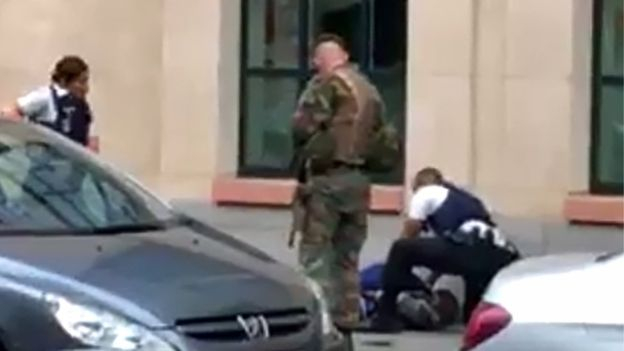 Hiện trường vụ tấn c&ocirc;ng tại Brussels, Bỉ. (Ảnh: AFP)