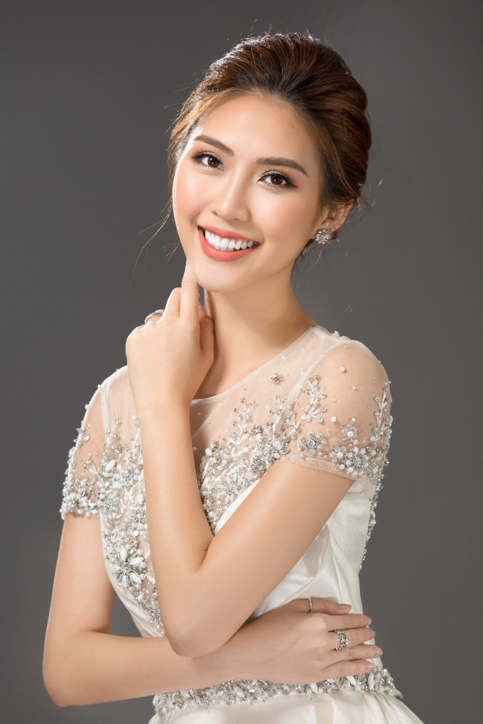 Tường Linh ch&iacute;nh thức đại diện Việt Nam thi Miss Intercontinental 2017