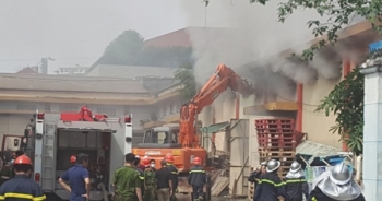Bản tin Audio Pháp luật Plus ngày 28/8:  Cháy lớn tại kho hàng cảng Hà Nội