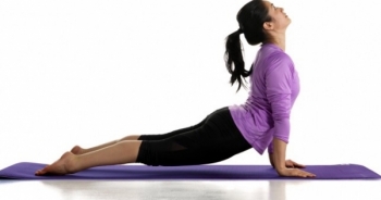 Tìm thấy hóa chất trong thảm tập yoga làm giảm khả năng thụ thai ở phụ nữ