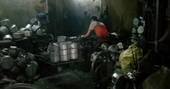 Hà Nội: Cơ sở sản xuất nhôm gây ô nhiễm bị phạt 19 triệu đồng và buộc khắc phục hậu quả