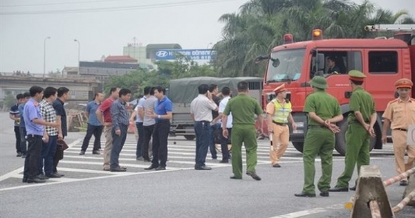 Thực nghiệm hiện trường vụ tai nạn khiến 1 cảnh sát tử vong tại Hà Nội