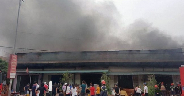 Quảng Ninh: Hàng loạt quán karaoke phát hỏa, nhiều người hốt hoảng bỏ chạy