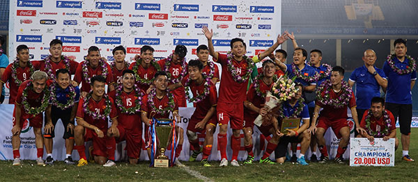 Đội tuyển Việt Nam v&ocirc; địch Vinaphone Cup 2018.