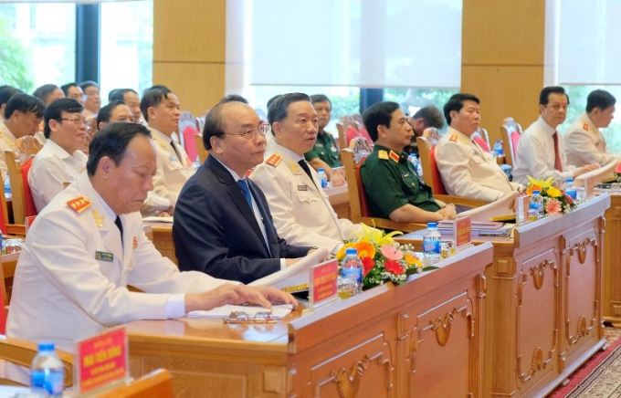Thủ tướng Nguyễn Xu&acirc;n Ph&uacute;c dự hội nghị triển khai Nghị định 01 v&agrave;o chiều 7/8. Ảnh: Quang Hiếu