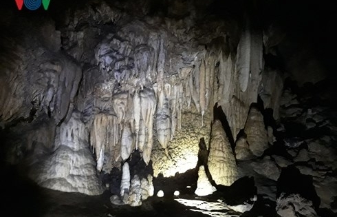Phát hiện thêm 44 hang động nguyên sơ ở Phong Nha - Kẻ Bàng