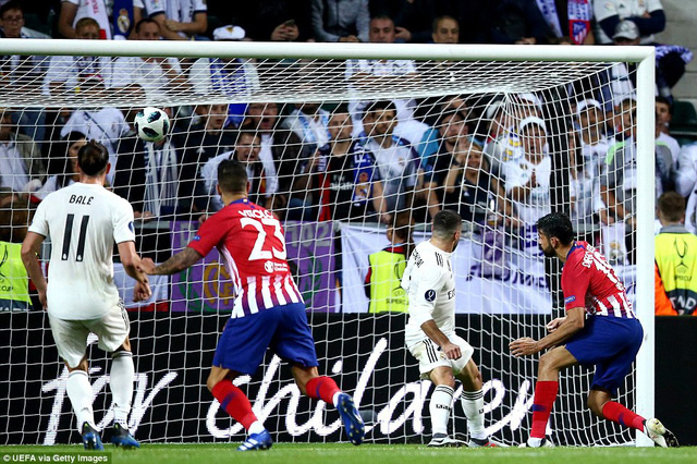 Diego Costa lập c&uacute; đ&uacute;p v&agrave;o lưới Real Madrid ở hiệp ch&iacute;nh