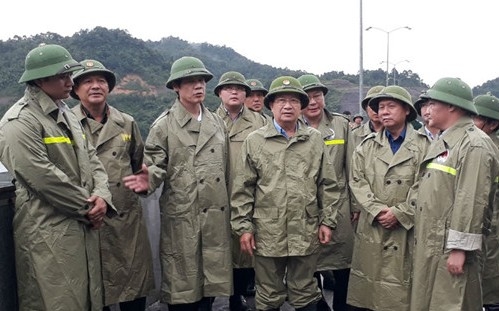 Phó Thủ tướng Trịnh Đình Dũng: Đặt an nguy tính mạng người dân lên hàng đầu trước bão số 4