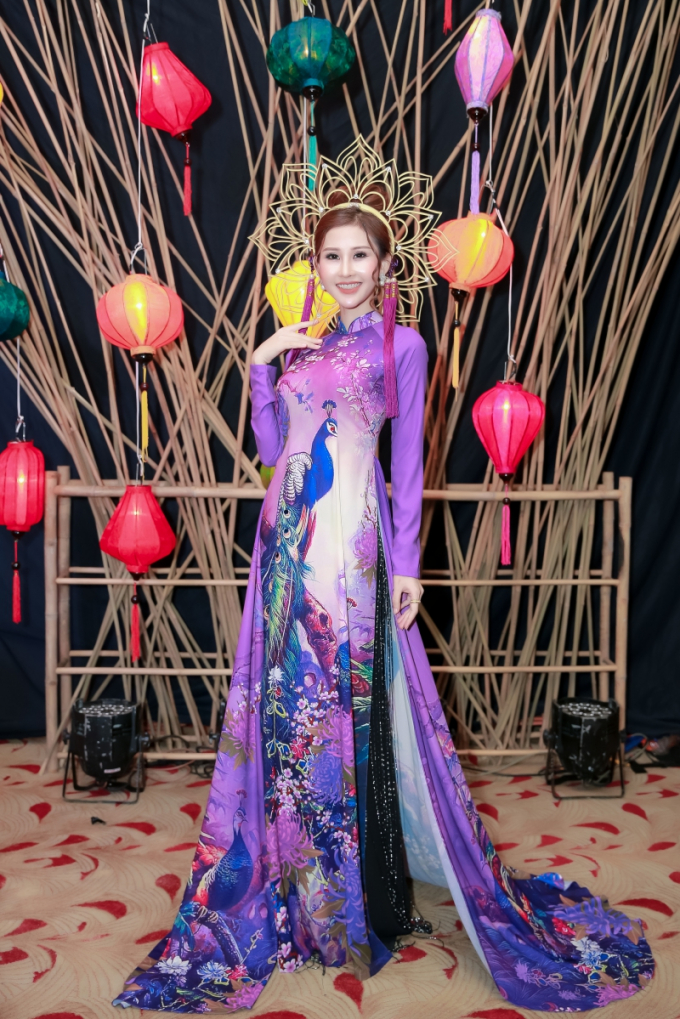 Hoa hậu Chi Nguyễn đảm nhận vị tr&iacute; vedette trong đ&ecirc;m diễn thời trang