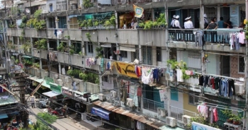 Slide Địa ốc: Những hình ảnh chung cư xuống cấp khiến người dân sợ hãi ở TP HCM