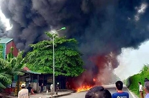 Hà Nội: Cháy lớn tại một xưởng sơn giáp Đại lộ Thăng Long
