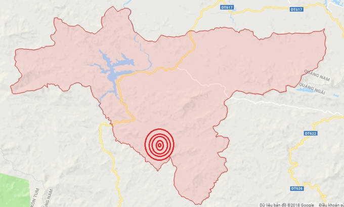 2 trận động đất li&ecirc;n tiếp xảy ra ở Bắc Tr&agrave; My (Quảng Nam). V&ograve;ng tr&ograve;n đỏ l&agrave; t&acirc;m chấn.&nbsp;&nbsp;Ảnh Goolge Map.