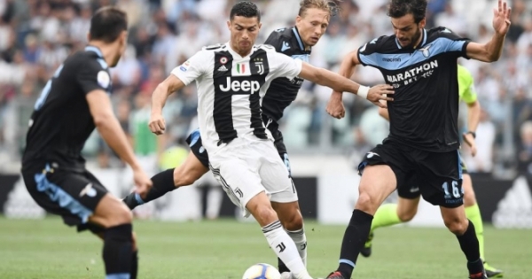 Juventus 2-0 Lazio: Không ghi bàn, Ronaldo vào vai người “dọn cỗ”