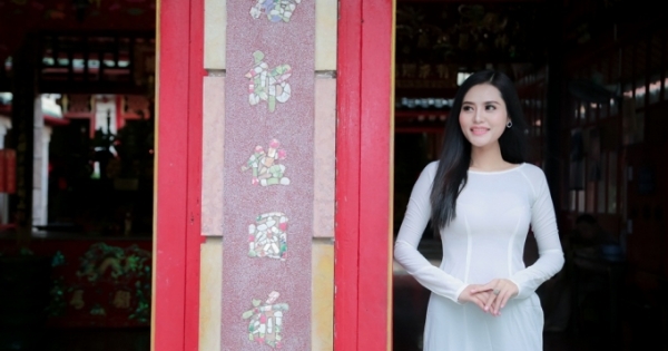 Hoa khôi Thời trang Dy Khả Hân tự tin diện áo dài trước thềm Ms Vietnam New World 2018
