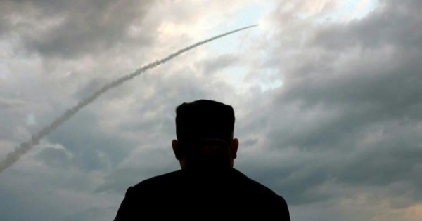 Triều Tiên 3 lần phóng tên lửa trong 8 ngày, ông Trump phản ứng bất ngờ