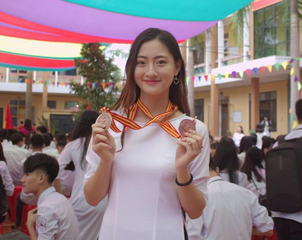 Nhan sắc đời thường của Hoa hậu Thế giới Việt Nam 2019 Lương Thùy Linh - 6