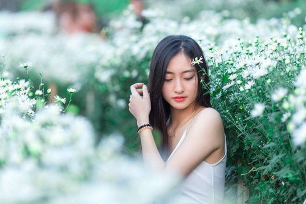 Nhan sắc đời thường của Hoa hậu Thế giới Việt Nam 2019 Lương Thùy Linh - 8