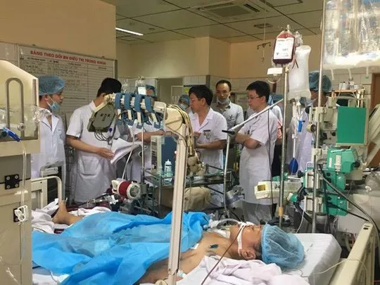 Chứng cứ bất ngờ trong vụ tai biến chạy thận khiến 8 bệnh nhân tử vong tại Hòa Bình