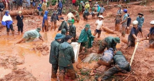 Tây Nguyên: Hàng nghìn nhà dân vẫn chìm trong nước lũ, 8 người chết