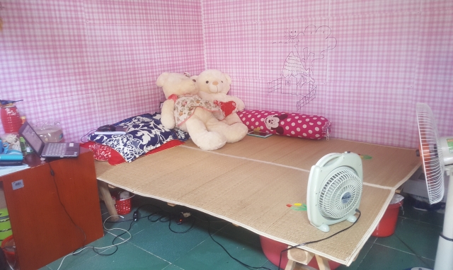 Hà Nội: Cuộc sống của sinh viên bị đảo lộn trước cái nóng hơn 40 độ C