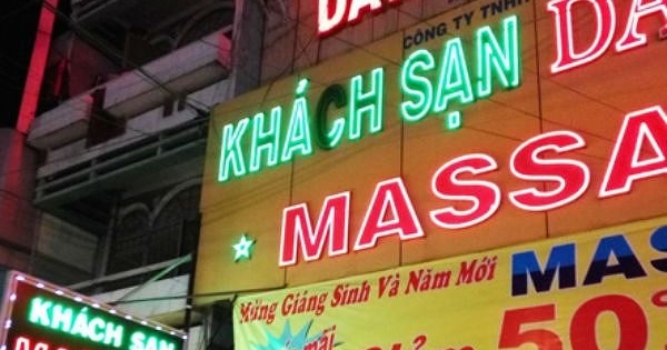 Triệt phá 53 ổ mại dâm tại Hà Nội