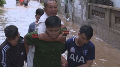 Giám đốc Công an tỉnh Đắk Lắk gửi Thư khen  thưởng các đơn vị có thành tích xuất sắc trong ứng phó mưa, lũ