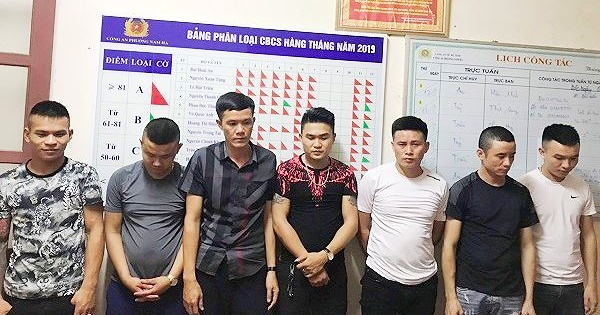 Đột kích quán karaoke, bắt giữ 7 thanh niên đang "tìm đường về bờ"