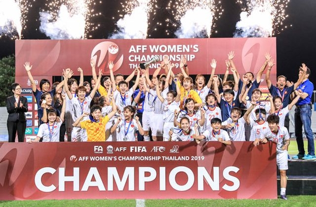 Đội tuyển nữ Việt Nam được thưởng tiền tỷ sau ngôi vô địch Đông Nam Á