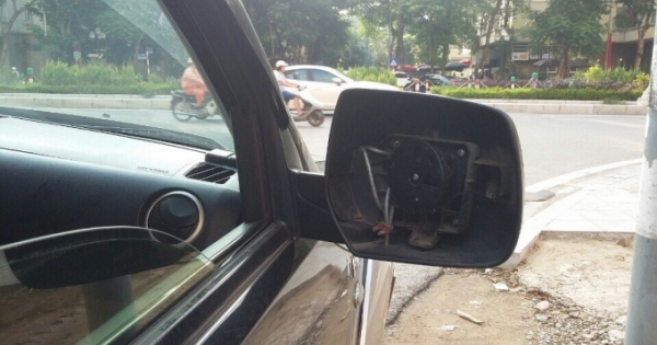 Người dân bất an vì trộm vặt gương ô tô liên tục ở đường Nguyễn Cơ Thạch