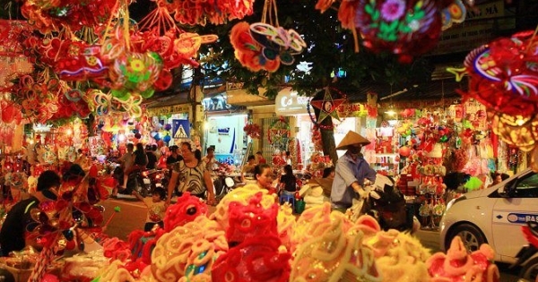 Những tuyến đường bị cấm phục vụ lễ hội Trung thu tại Hà Nội
