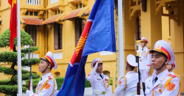 Lễ Thượng cờ ASEAN