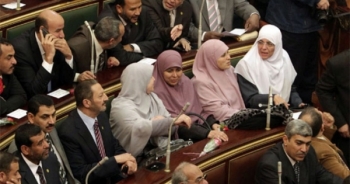 Luật pháp Ai Cập quy định như nào về việc bảo vệ phụ nữ trước tình trạng tấn công tình dục?