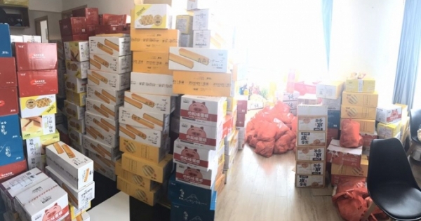 Hà Nội: Phát hiện hơn nửa tấn bánh kẹo "lậu" do nước ngoài sản xuất