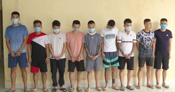 Thanh Hoá: Hơn 20 đối tượng sử dụng vũ khí nóng, hò hét, chửi bới náo loạn ở Sầm Sơn