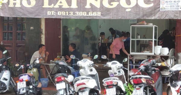 Nhà hàng, cà phê, quán vỉa hè ở Hà Nội giãn cách ra sao?