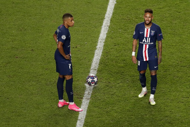 Mbappe và Neymar thi đấu không hiệu quả trong trận chung kết.