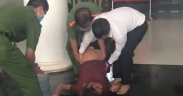 Bị phạt tù giam, bị cáo uống thuốc tự tử tại trụ sở Tòa án Bình Phước