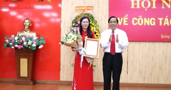Bộ Chính trị chuẩn y bà Bùi Thị Quỳnh Vân làm Bí thư tỉnh Quảng Ngãi