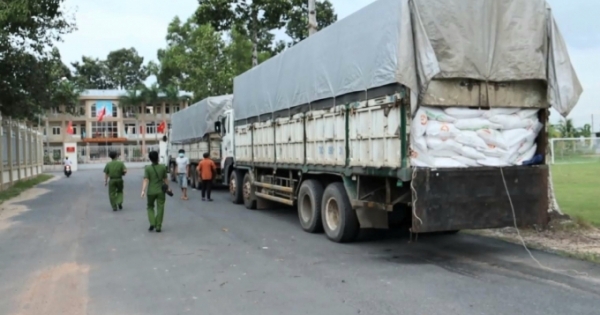 Tây Ninh: Bắt vụ buôn lậu hơn 170 tấn đường từ Campuchia