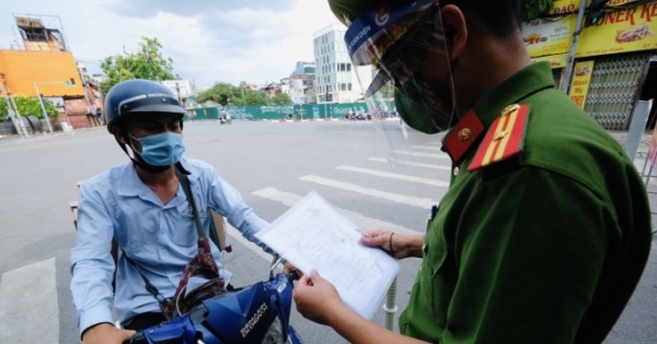 Trong 24h, Hà Nội xử phạt 1.256 trường hợp vi phạm phòng, chống dịch
