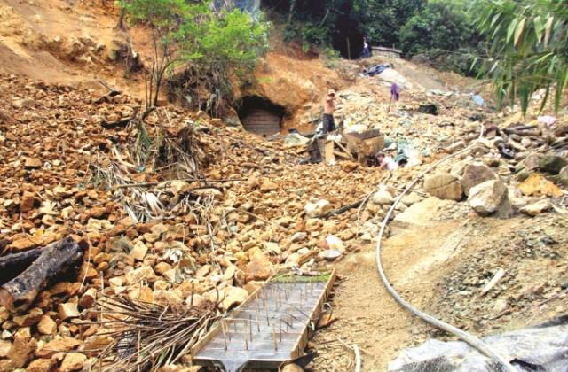 Sớm triển khai kế hoạch đóng cửa mỏ vàng Bồng Miêu