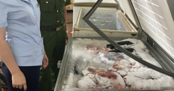 Thái Nguyên: Phát hiện cơ sở kinh doanh 1 tấn thịt lợn bốc mùi hôi thối