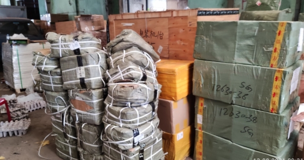 TP Hồ Chí Minh thu giữ container trang thiết bị y tế phòng, chống dịch không rõ nguồn gốc